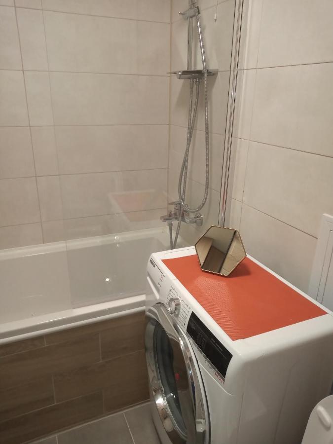 Przytulny Apartament Blisko Morza กดัญสก์ ภายนอก รูปภาพ